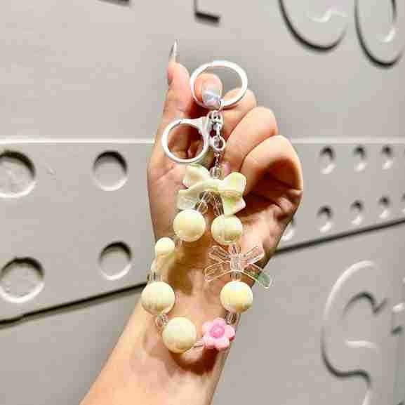 Rabbit Resin Trendy Candy Colored Bow Knot Heart Bead Keychain For Fashionable Gifts