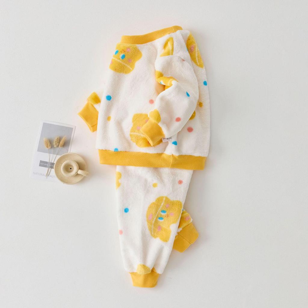 Girls' Flannel Pajama Set: Autumn/Winter Thickened Two-Piece Homewear for Babies and Kids