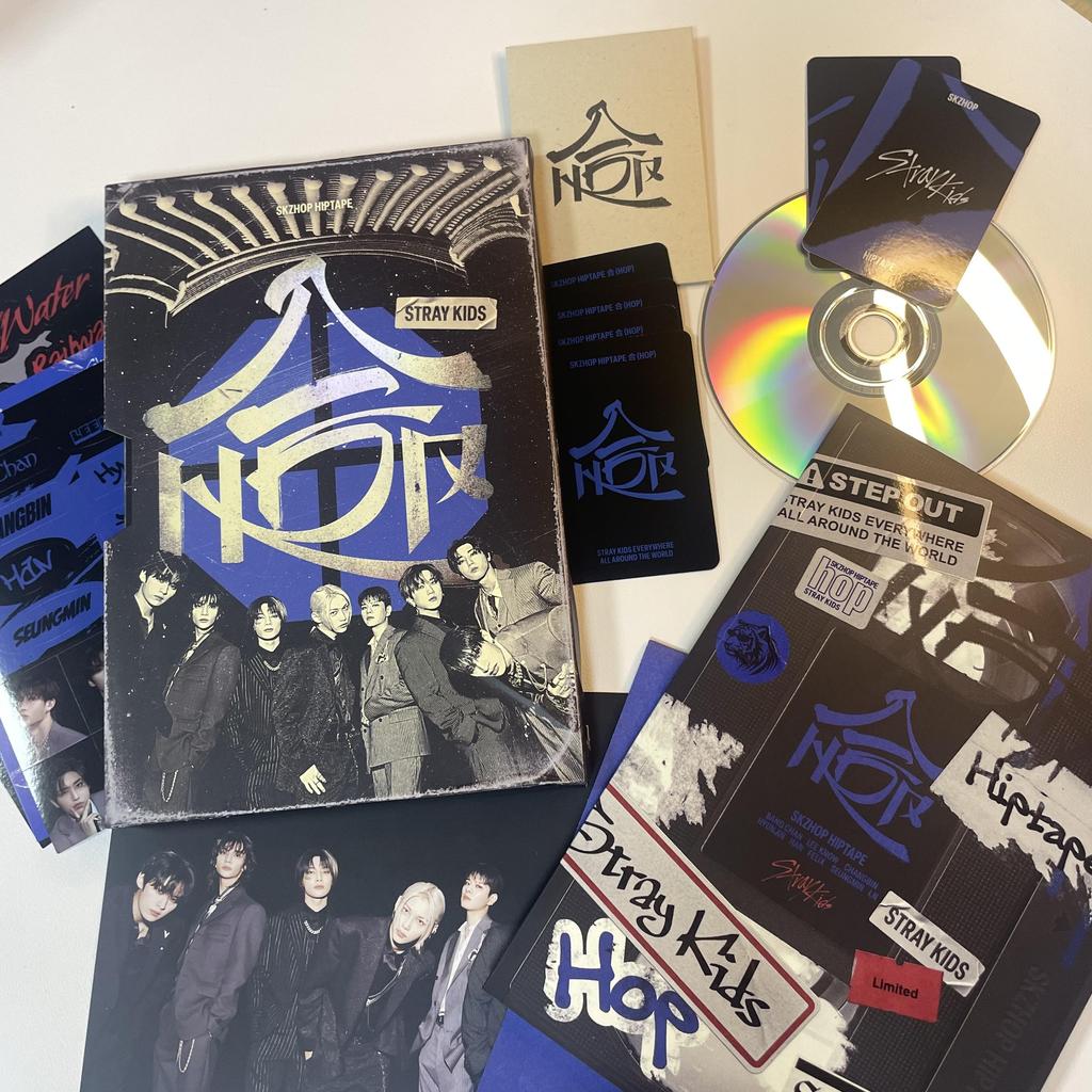 Stray Kids [SKZHOP HIPTAPE (HOP)] HIPTAPE Limited Version,sticker Gift
