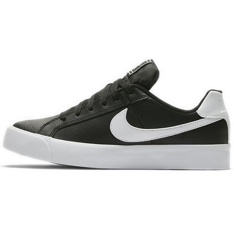 

Черные женские кроссовки Nike Court Royale AC AO2810-001