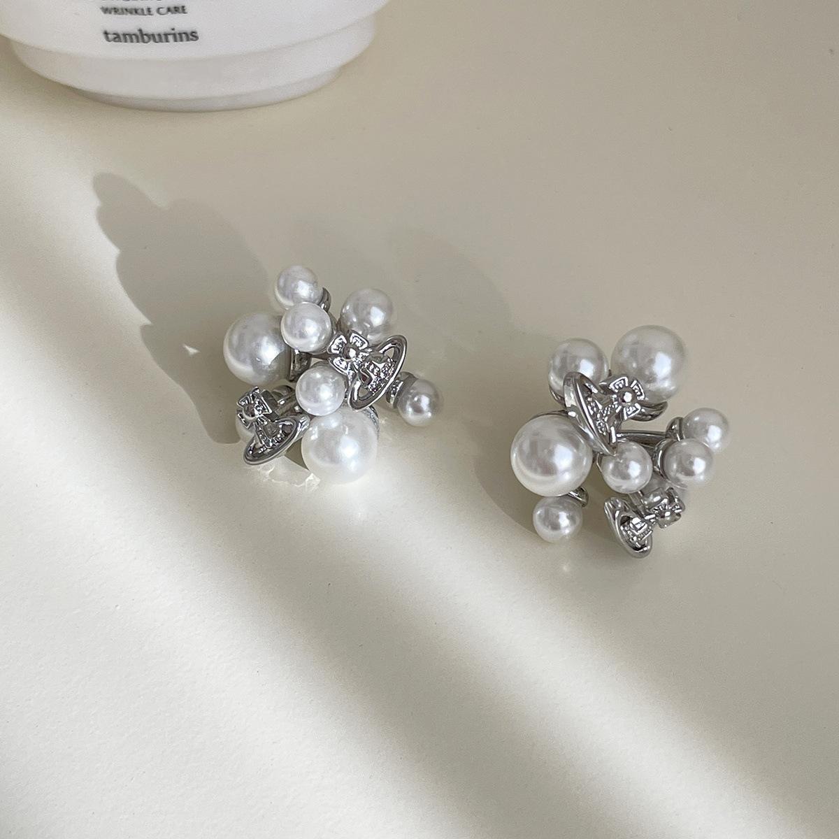 

Французские ретро-серьги-гвоздики с жемчугом женские легкие роскошные летние серьги из циркония высокого класса нишевая мода новые серьги copper