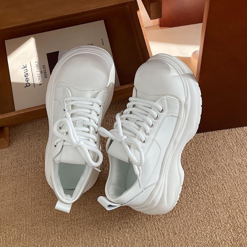 Retro und vielseitige Damenschuhe mit runder Zehenpartie und dicker Sohle, 2025 neue leichte Freizeitschuhe für Frühling und Herbst mit Absatz