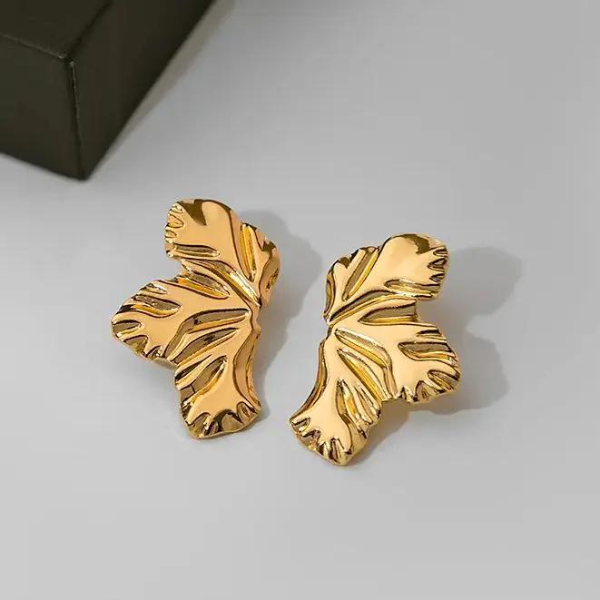French Retro Leaf Earring, Girl S Party, Exaggerated Metal Earrings, Irregular Petals, Fashionable Glossy Earrings Jewelry
