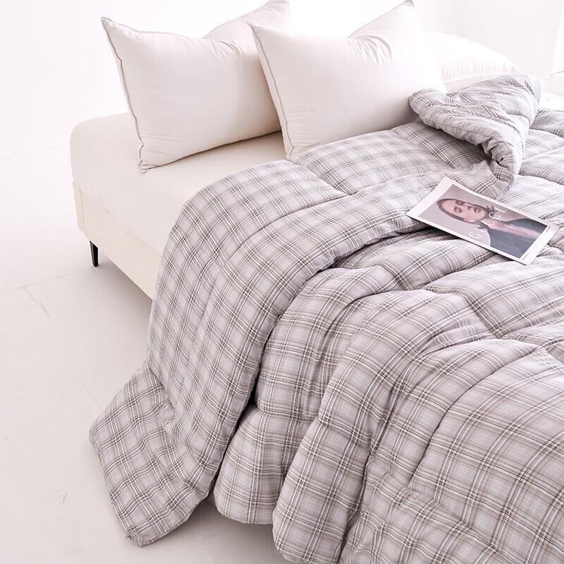 Muji Simple Check Quilt