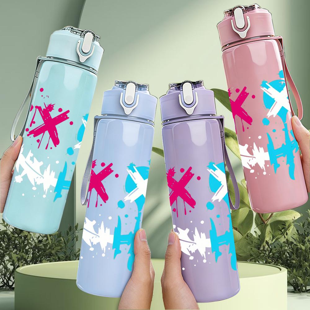 1PC Cross Splash Abstract Mark Art 750ml Color Plastic Water Bottle Leakproof Flip Straw Lid For Sports Office Home Use