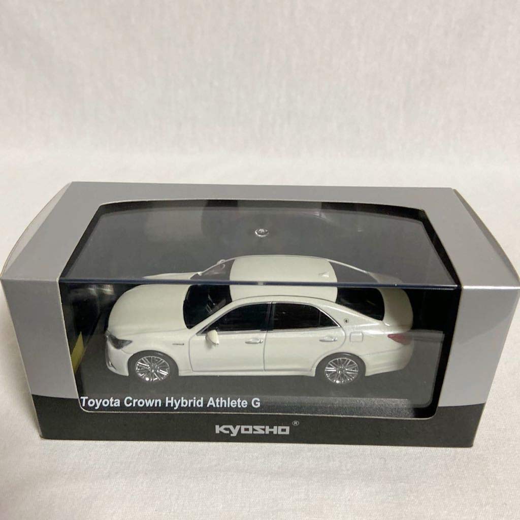 Kyosho Scale Toyota Crown Hybrid Athlete G White Pearl Crystal Shine 210 Series Miniature Model Car 1/43