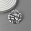Pentagramserie brosch i rostfritt stål, symboliserar den positiva energin att avvärja ondska, symbol för kulturella slagpåsmycken.
