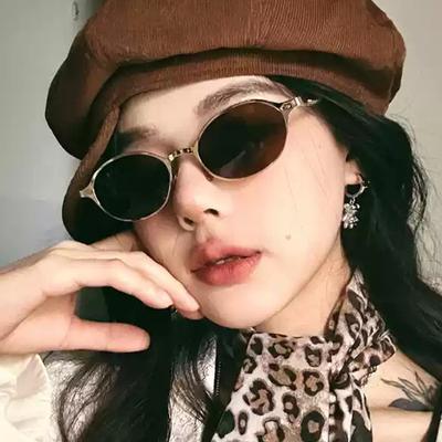 Korean Fashion Women Sunglasses Oval Shape UV400 Protection Outdoor Sun Glasses Vintage Retro Sunglass for Men