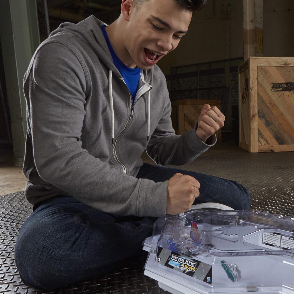 Set de luptă pentru atacul avatarului Beyblade Burst