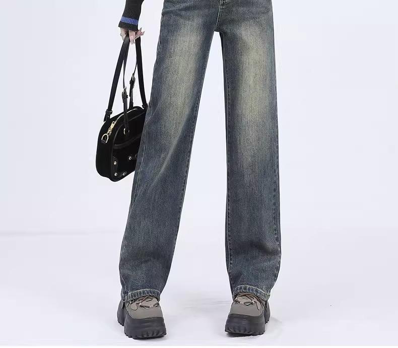 Plus Velvet Slimming Cement Gray Petite Straight & Wide Leg Jeans for Women - Autumn/Winter 2025 Collection