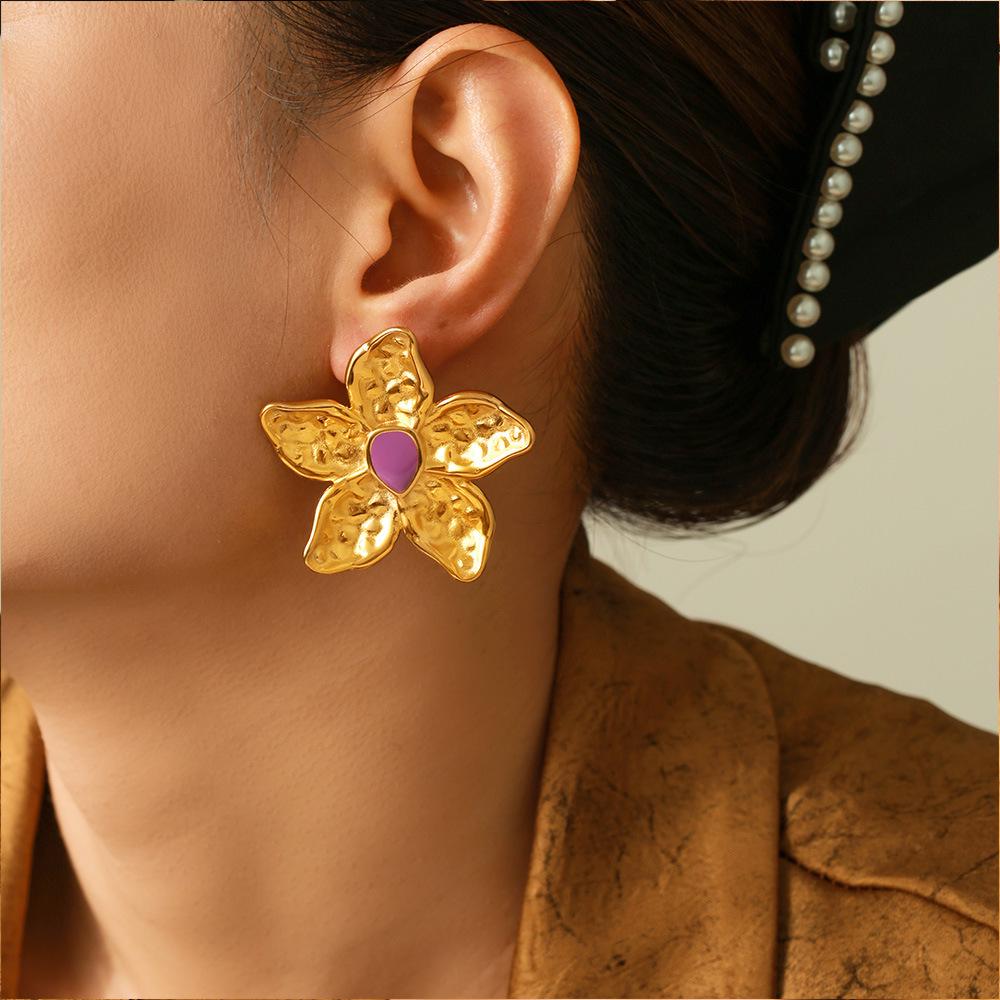 18K Gold-Plated Retro Flower Earrings: European & American Style, Exaggerated Stainless Steel Design for Women