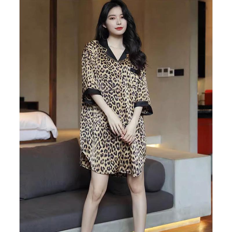 Damen-Sommerpyjama-Nachthemd aus Seide mit Leopardenmuster – Boyfriend-Stil, vielseitig tragbar
