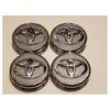 4x TOYOTA RATLANKIO DANGTELIAI CHROME LOGOTIPAS 57MM PRIUS COROLLA
