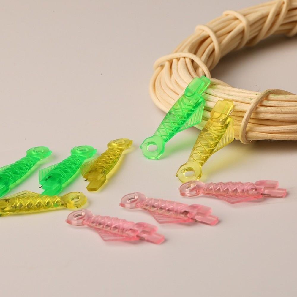 10PCS Fish Type Mini Needle Threader Plastic Automatic Thread Changer Needle Threading