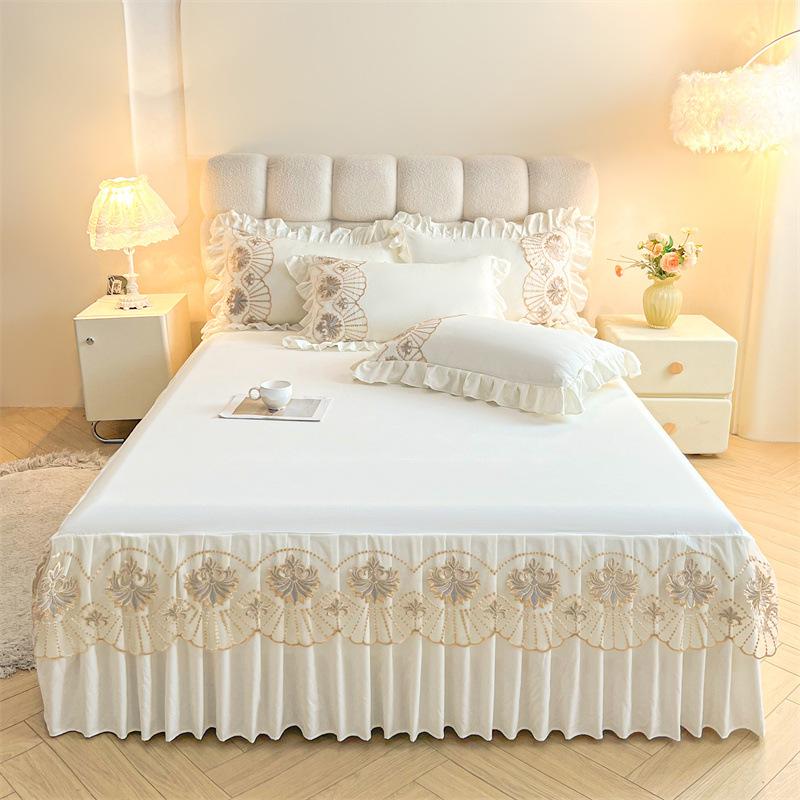 New Class A washed cotton Semia single product bed skirt exquisite embroidered lace model household soft and skin-friendly three-piece set