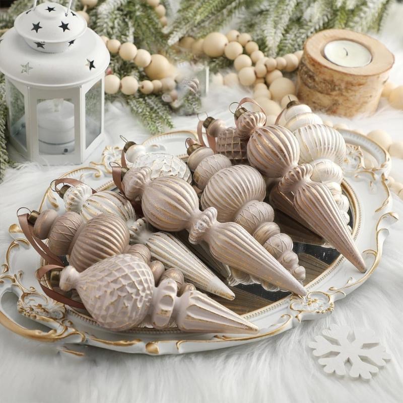 Weihnachtsbaum-Hängedekorations-Set mit Kunststoffaufbau und Bandkordel für den Innenbereich zur saisonalen Raumdekoration