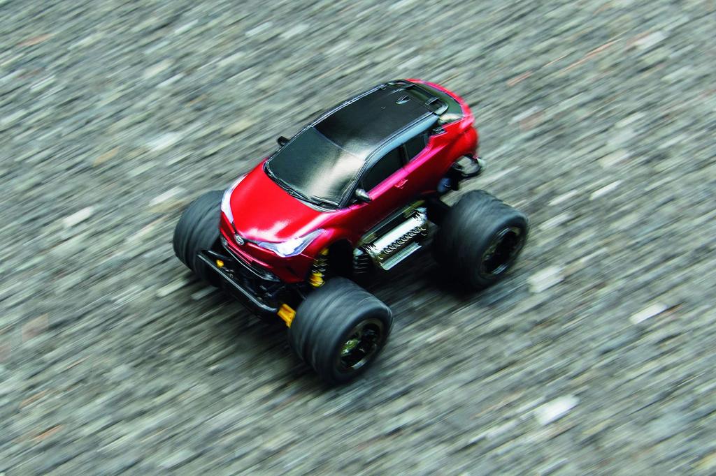 JOZEN DIRTMAX scale radio controlled Toyota 1/28 C-HR