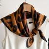 1Pc 70*70Cm Leopard Print Bandana, European And American Fashion Style, New Women Square Scarf, Casual Headband, Neck Scarf