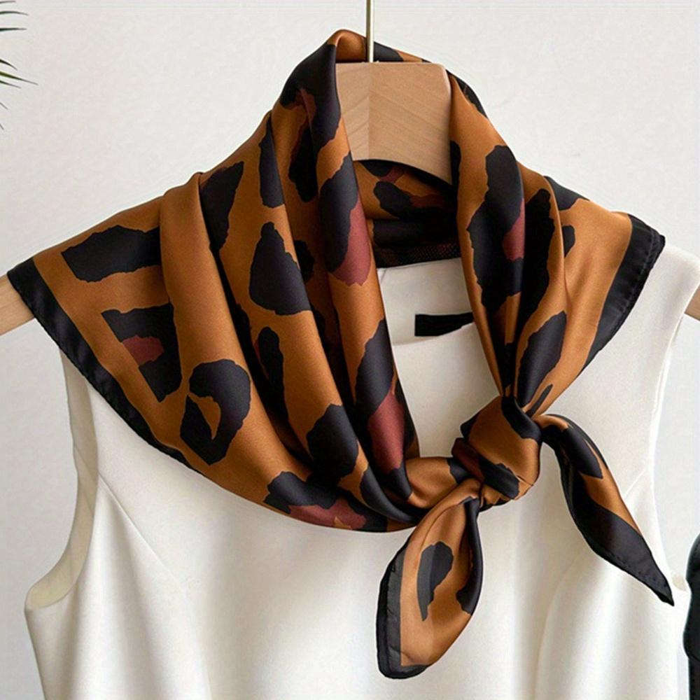 1Pc 70*70Cm Leopard Print Bandana, European And American Fashion Style, New Women Square Scarf, Casual Headband, Neck Scarf