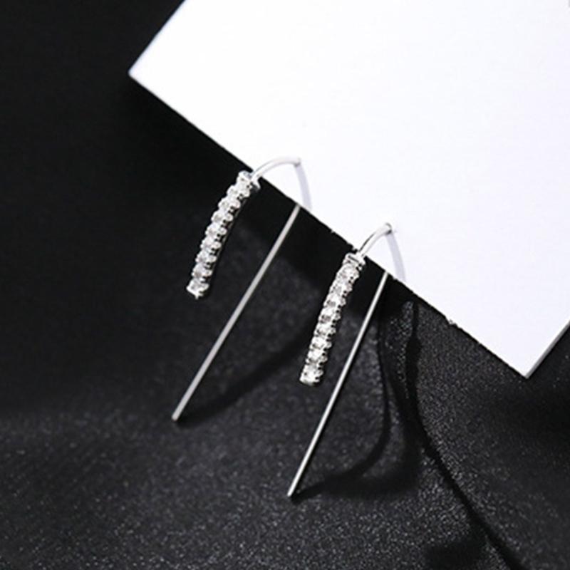 Stylish Geometric Ear Hangers with Sparkling Diamonds Portable Accessory for Fashionable Women Daily Casual Wear