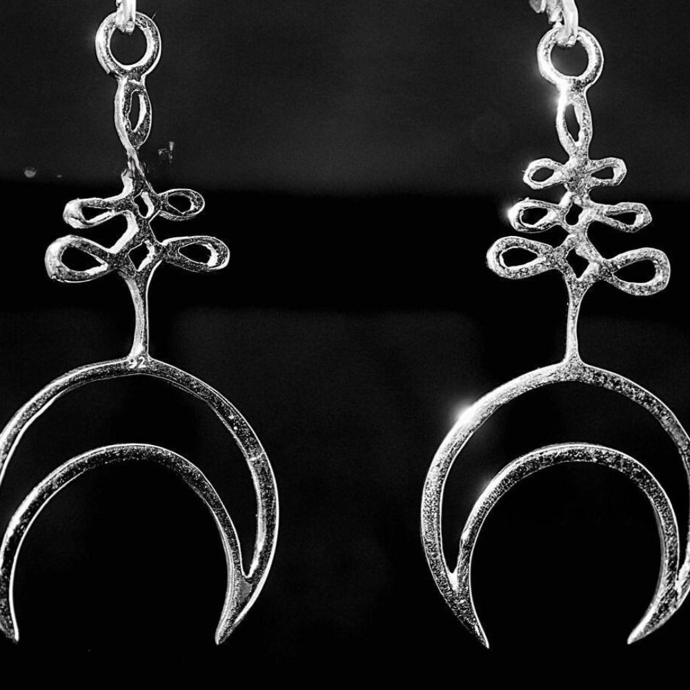 Retro Gothic Silver Color Geometry Hollowed-out Crescent Moon Symbol Pendant Dangle Earrings for Women Halloween Party Jewelry