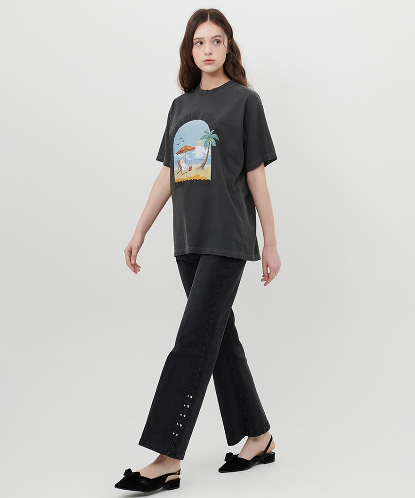 Eoboneoseu Studded Flare Jeans [Black]