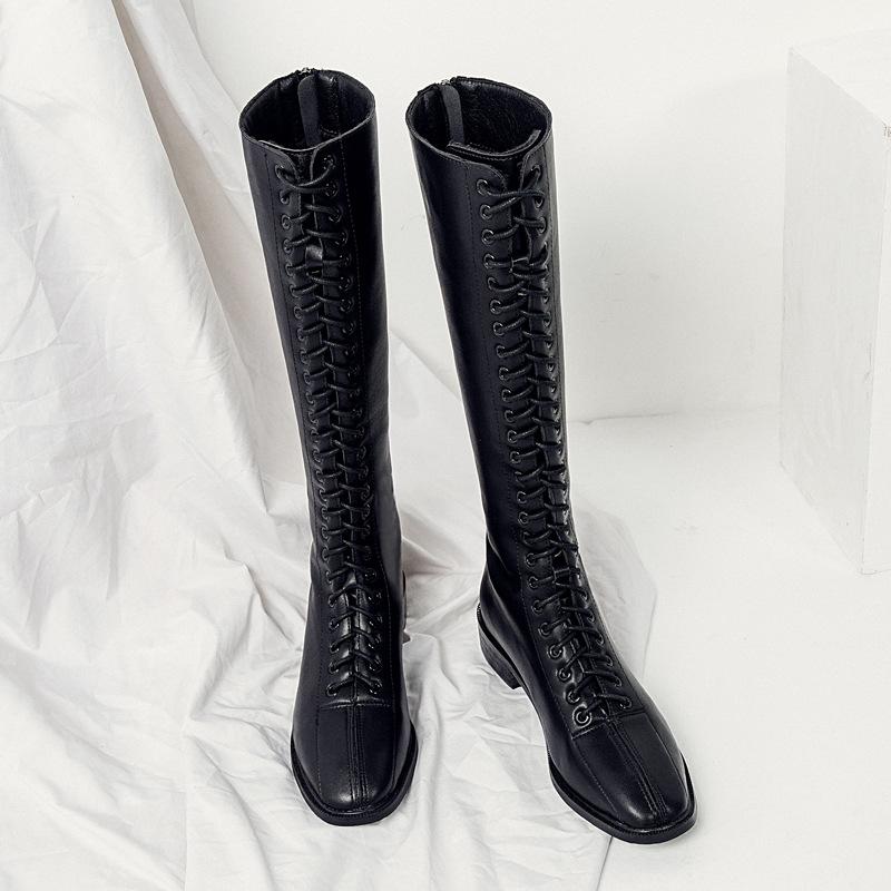 

Сапоги Женские новые сапоги Высокие, но тонкие до колена сапоги Сапоги рыцаря-локомотива Шнуровка средний каблук одинарные сапоги 34