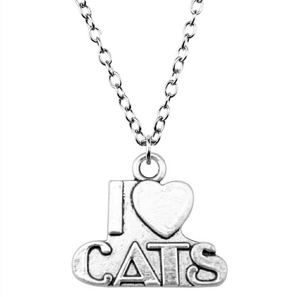 I Love Football Charm Necklace Heart Sports Fan Pendant For Soccer Lovers Casual Jewelry 43cm Chain