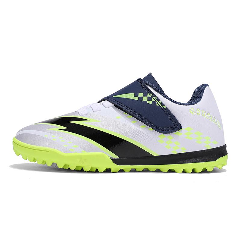 Football Boots Men Outdoor Sneaker Ultralight Grass Training Soccer Shoes Children Unisex Resistant Original Football Shoes