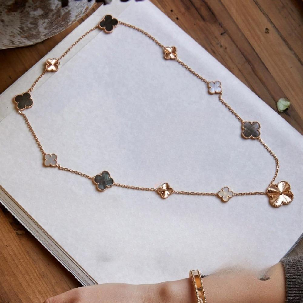 

New Arrival Four-leaf Clover 15 Flower Necklace High-end Luxury Sweater Chain Multi-layered Purple Chalcedony Women s Necklace V Gold