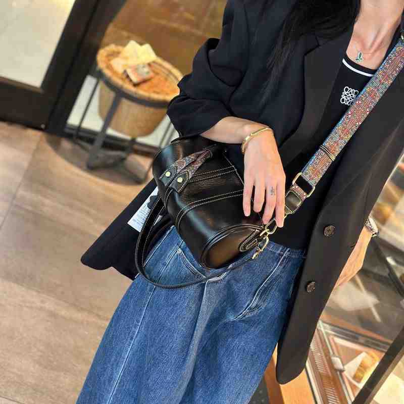Cylinder Bag Women's New Underarm Shoulder Bag Messenger Bag