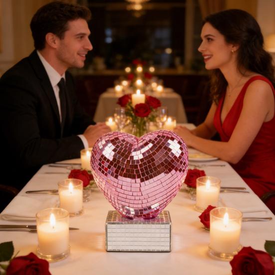 Figurka Serce Disco Błyszczące Czerwono-Różowe Serce Kształt Centralny Element Stołu Romantyczne Odbijające Lustro Disco Serce na Walentynki Rocznicę Ślub