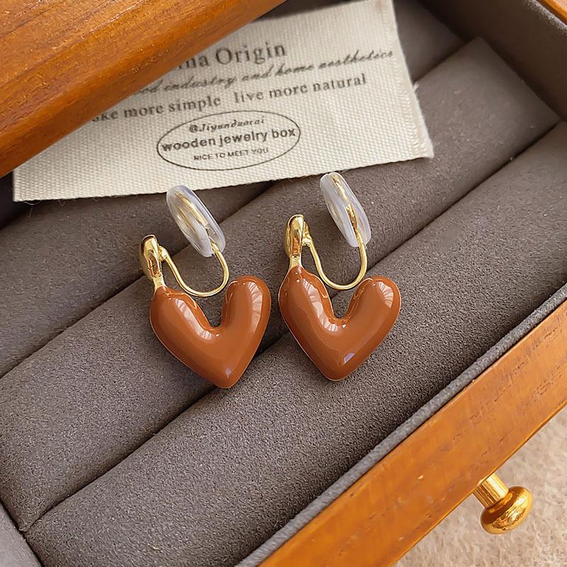 Amber Coffee French Retro Luxury Earrings - Women's Elegant Studs with Niche Design
