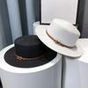 Women's Rivet Belt Decoration Simple Fashion Flat Beige Sunshade Straw Hat for Going Out and Playing, Seaside Vacation Dressing