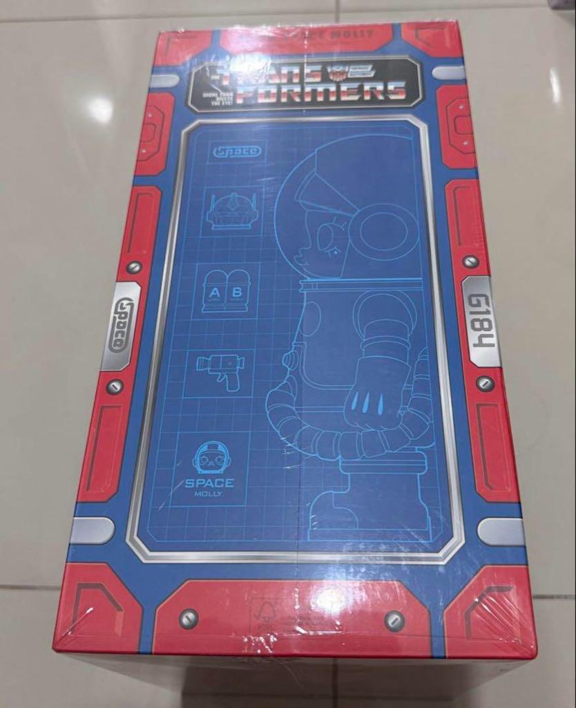 [USED] POP MART Transformers Optimus (Not Available In Japan)