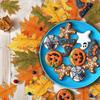 100pcs Autumn Maple Leaf Artificial Autumn Leaves for Fall Crafts Gift Wrapping Table Centerpiece Decorations Holiday Halloween