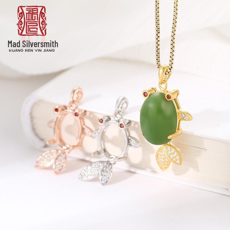 

S925 Sterling Silver Goldfish Koi Pendant Necklace with Chalcedony Amber Oval Setting for Women 925 Silver