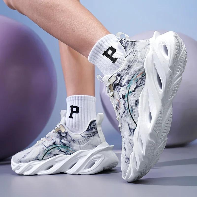 Nové Boty Pro muže Tenisky Pánské ležérní Pánská obuv tenis Luxusní boty Trenér Závod Prodyšné Boty módní mokasíny běžecké