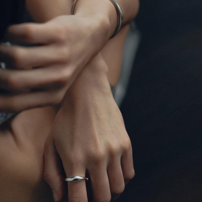 KODO Crescent Chain Ring