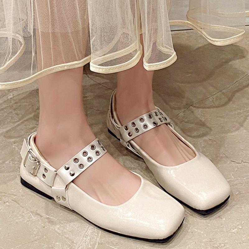 Fashion 2025 Female Footwear Round Toes Luxury Women Flats Shoes Allow Fashion Buckle Strap Ladies Ballet Rivets Flats Shoes