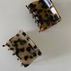 mosxe Solid leopard hair-clip (2color)