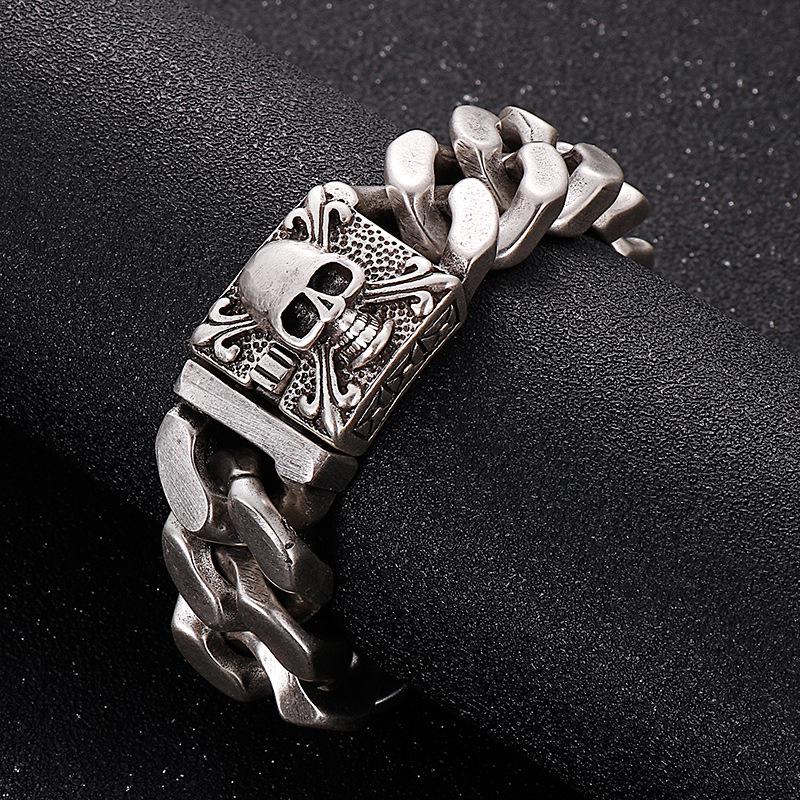 Personalized Men's Titanium Cuban Chain Skull Bracelet