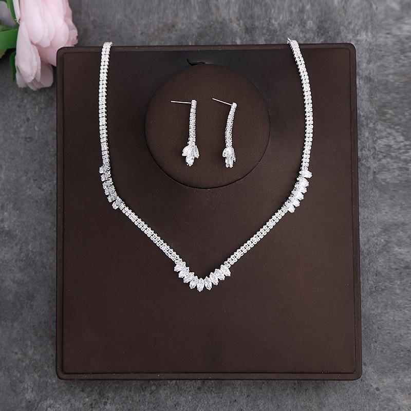 Set di Collana e Orecchini alla Moda in Stile Coreano: Accessori Perfetti per Matrimonio Sposa