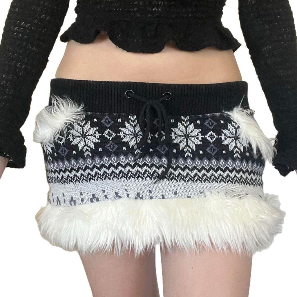 Fair Isle Snowflake Pattern Low-Waist Color Block Mini Skirt