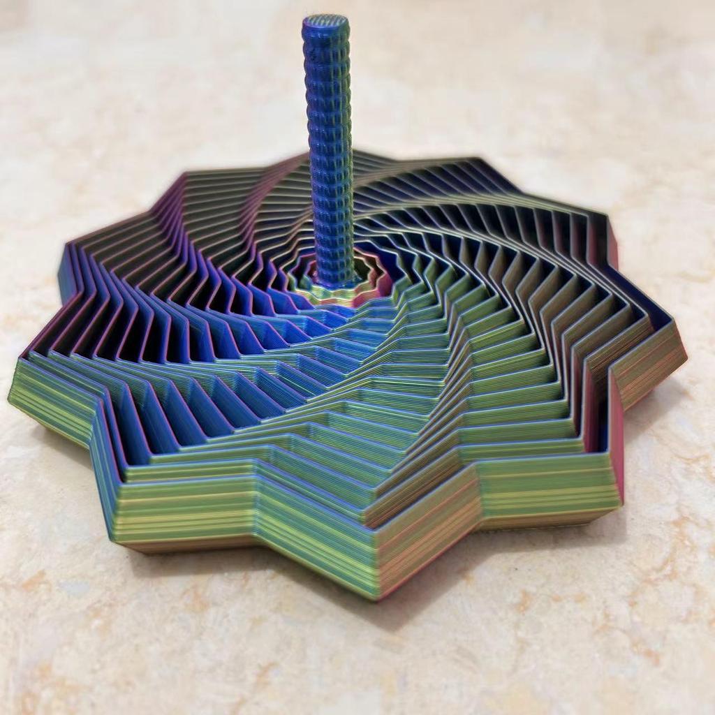 3D Optical Illusion Folding Toy: Polygon Carrot Tower Spiral