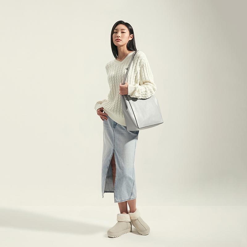 New CALVIN KLEIN Synthetic Material Shoulder Bag Women's Urban Gray DH3737-CI1