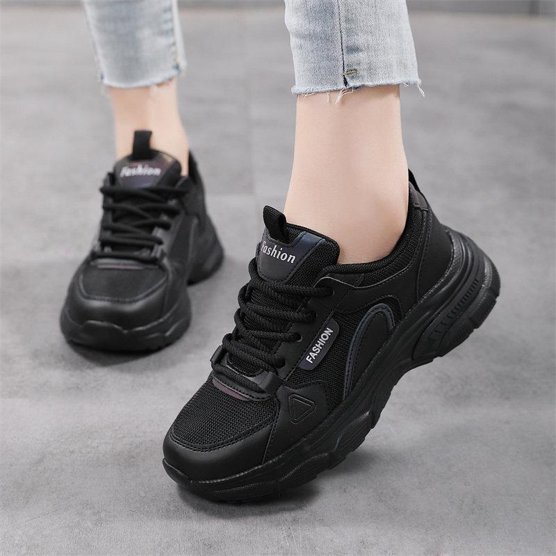 Comfortable All-black Sports Shoes Spring and Autumn Mesh Breathable Running Shoes Casual Soft-soled Walking Travel Shoes