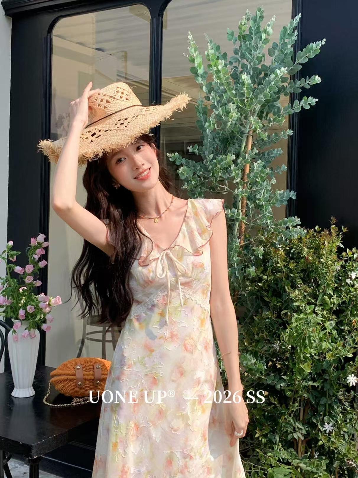 UONE2026 French Elegant Retro Ruffled V-neck Jacquard Dress - Women s Spring/Summer Collection Small