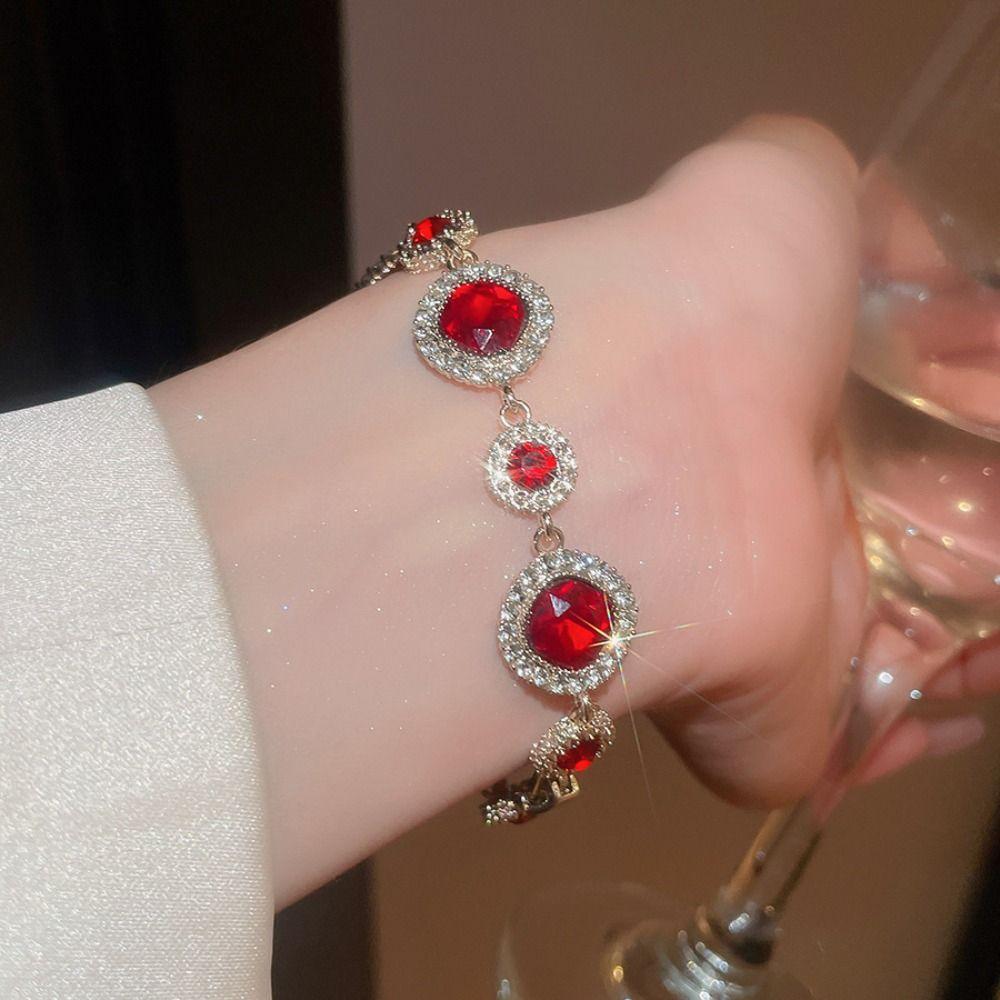 Gold Vintage Rhinestone Bracelet Shiny Geometric Bangle Delicate Zircon Bracelet Gifts