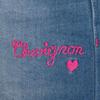 Short en jean avec inscription en rose Enfant CHEVIGNON